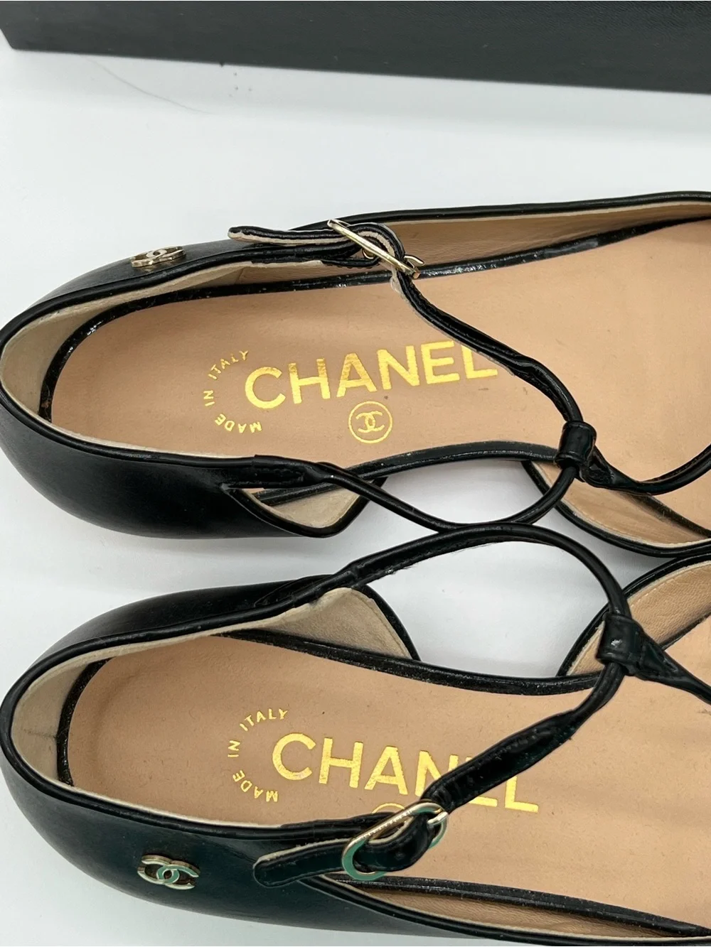 🔴Authentic CHANEL Black Leather Ballet Flats/Shoes🔴